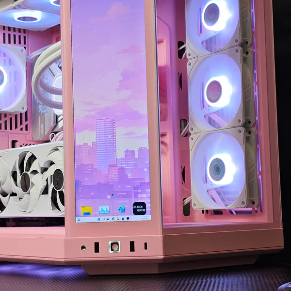 Indianas Strawberry Pink Hyte Y70 Touch (Ultra 7 265KF + RTX 5070Ti)